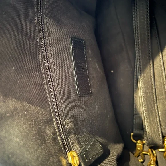 Frye Claude Hobo purse in Black leather - Picture 5 of 11